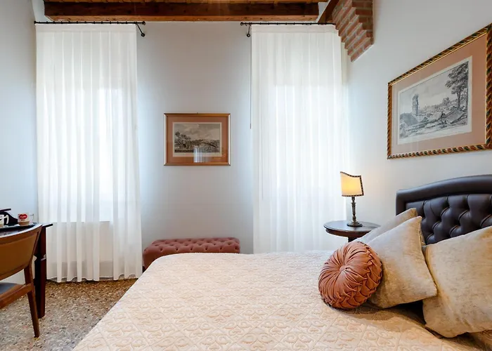 Bed & Breakfast Ca' Santo Spirito B&B 4*